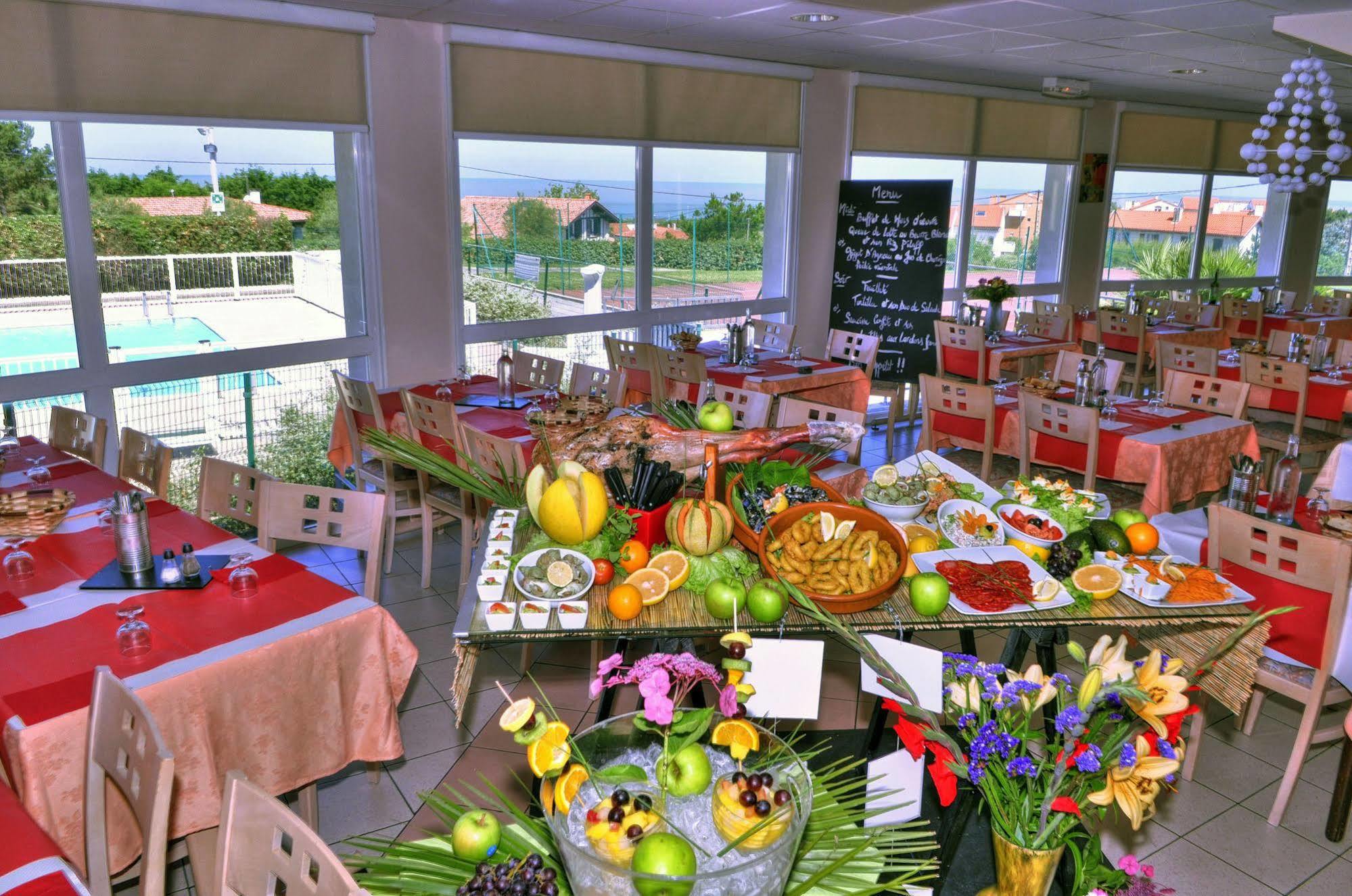 Village Vacances Azureva Anglet Esterno foto